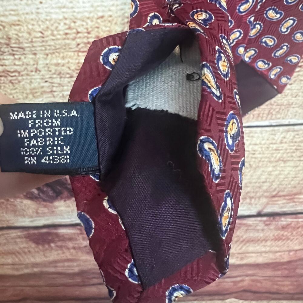 Polo Ralph Lauren 100% Silk Neck Tie Handmade Paisley Made in USA Burgundy Red - Picture 3 of 4